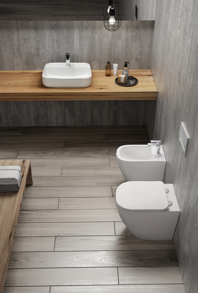 Coppia di Sanitari Filo Muro della Serie Sophia Completa di WC, Bidet, Sedile Softclose e Fissaggi